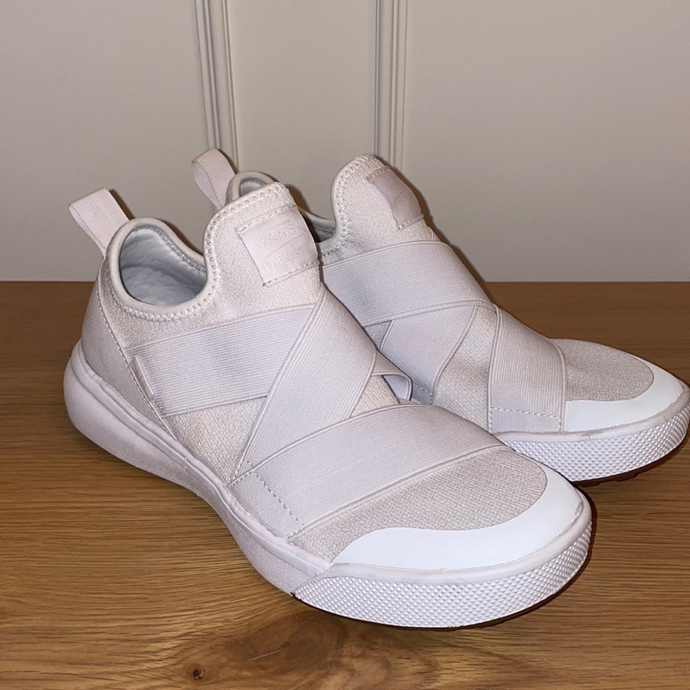 EUC VANS ULTRARANGE SZ 9